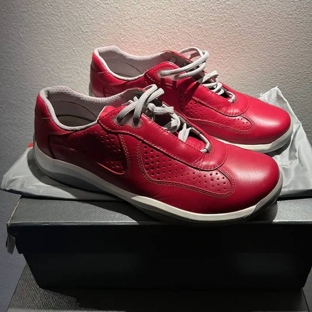 Prada America's cup 🍒 cherry red sz 9